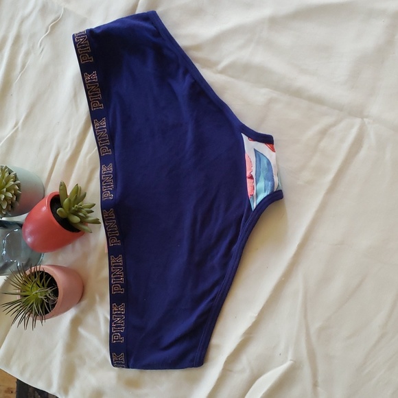 PINK by Victoria's Secret RETIRED - Picture 2 of 3